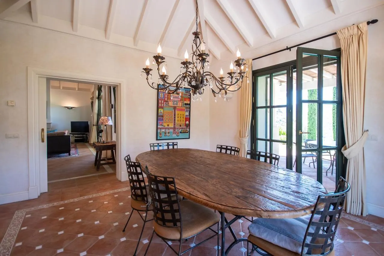 Villa Disfruta De Privacidad Seguridad Y Naturaleza En La Zagaleta Benahavis Spain