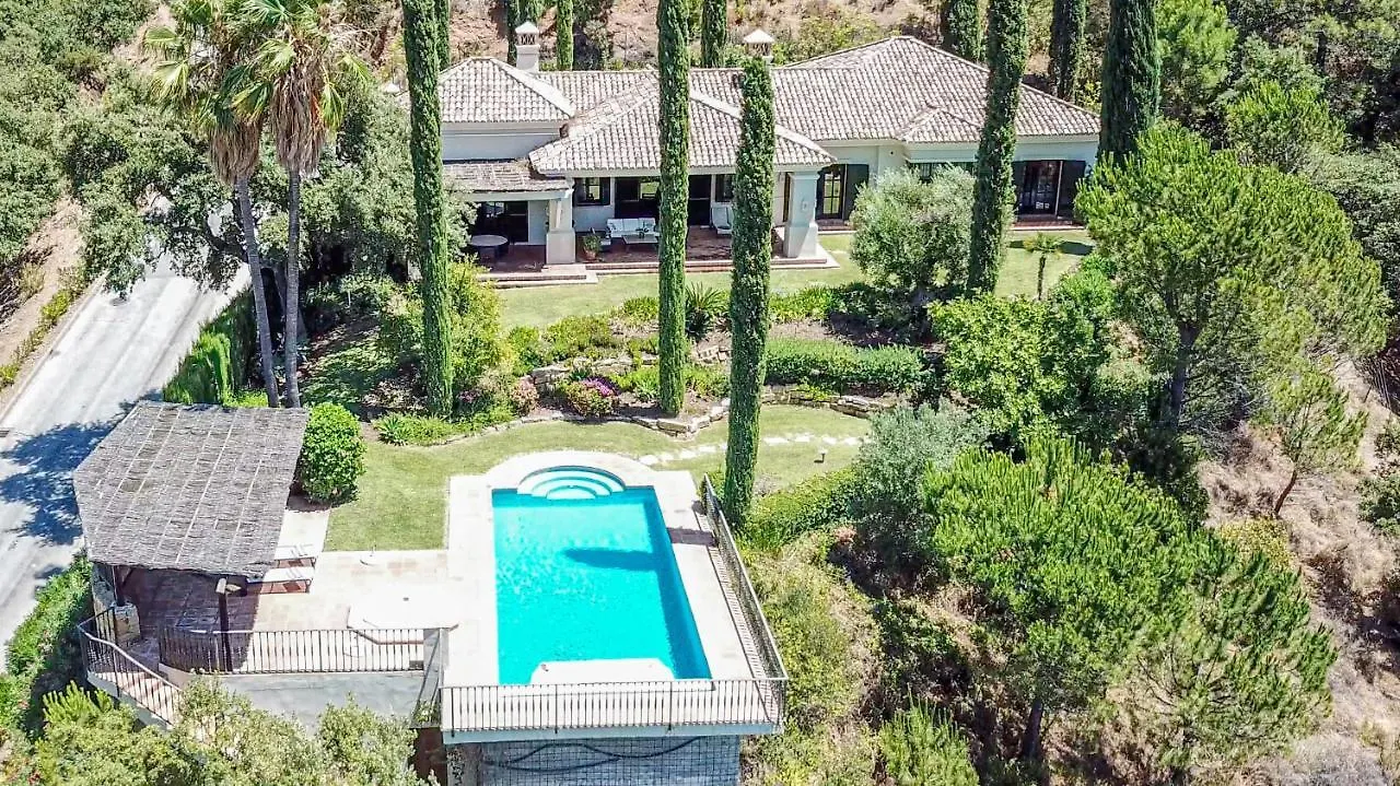 Villa Disfruta De Privacidad Seguridad Y Naturaleza En La Zagaleta Benahavis Spain
