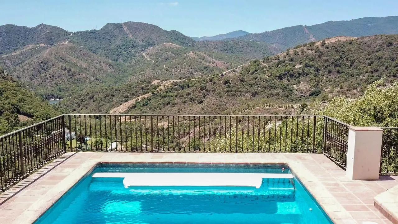 Disfruta De Privacidad Seguridad Y Naturaleza En La Zagaleta Benahavis
