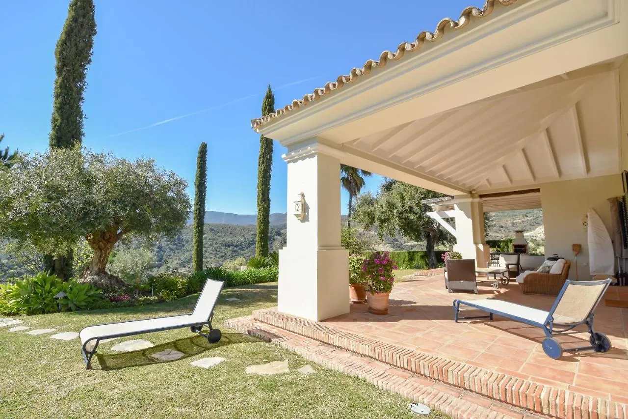 Disfruta De Privacidad Seguridad Y Naturaleza En La Zagaleta Benahavis 0*,
